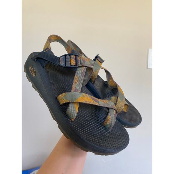 Chaco Mens Z Cloud 2 Toe Loop Sport Sandal Rambling Gold Size 9 Wide main image 5